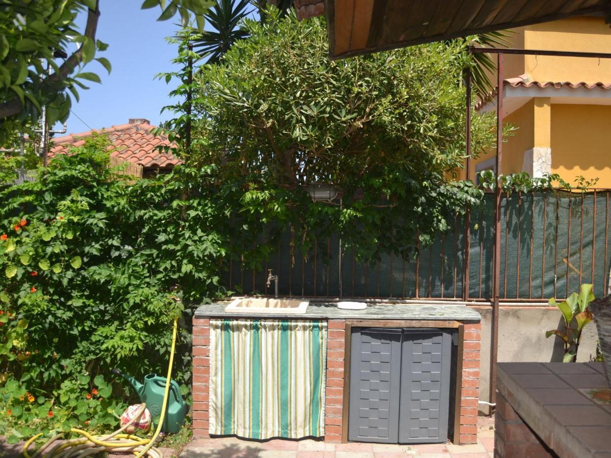 Casa Unifamiliar Con Jard N Privado Villa Аньоне Бани Екстериор снимка